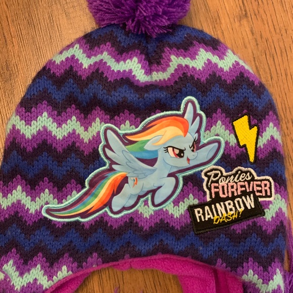 Beanie - Picture 3 of 3